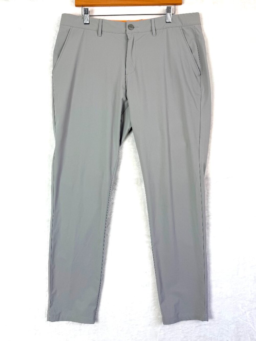 MACADE Golf Lightweight Slim FIt Tapered Stretch Performance Chino Pants 37 Gray